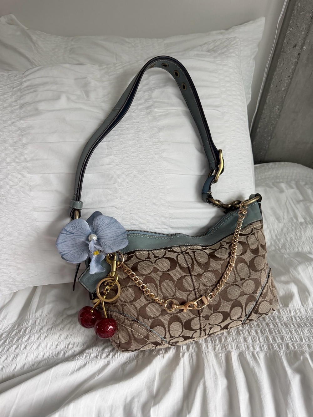 Vintage Coach Signature Canvas Sufflete Shoulder Bag w/Gold Hardware